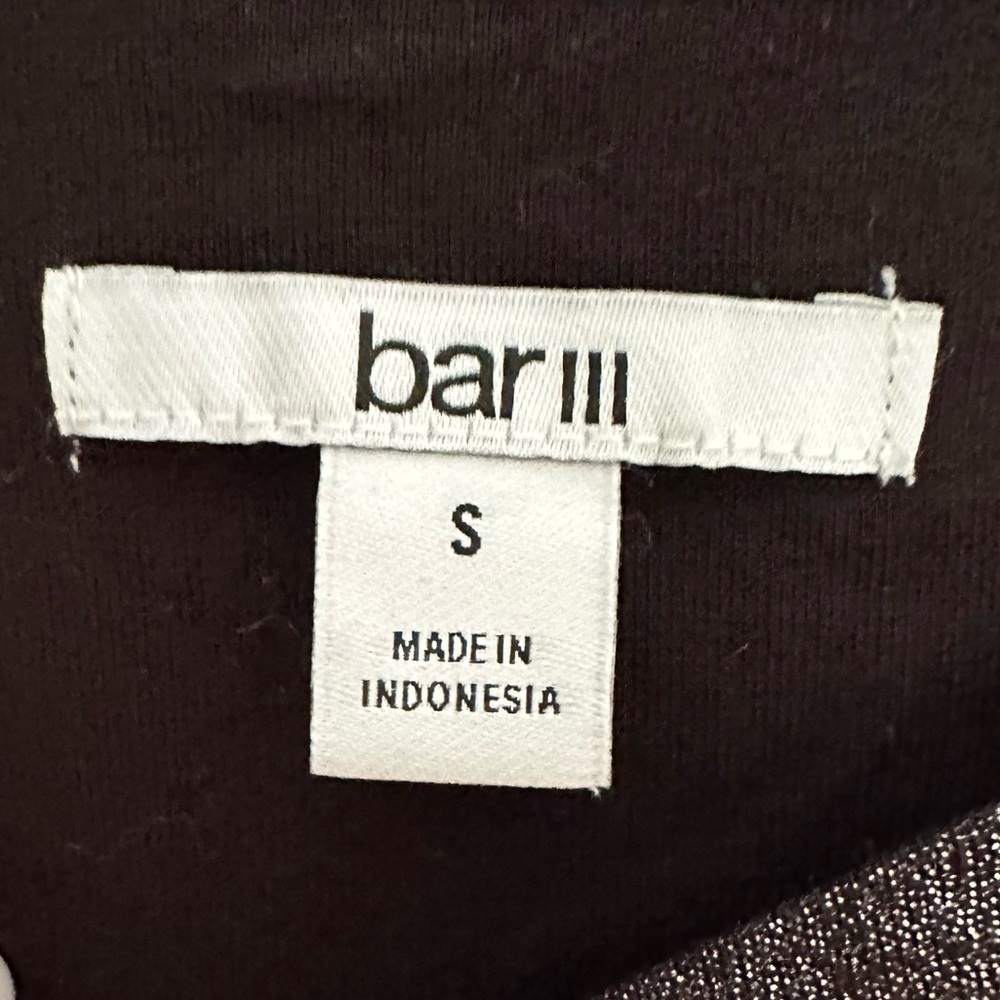 Bar lll Cropped Top - Picture 5 of 6